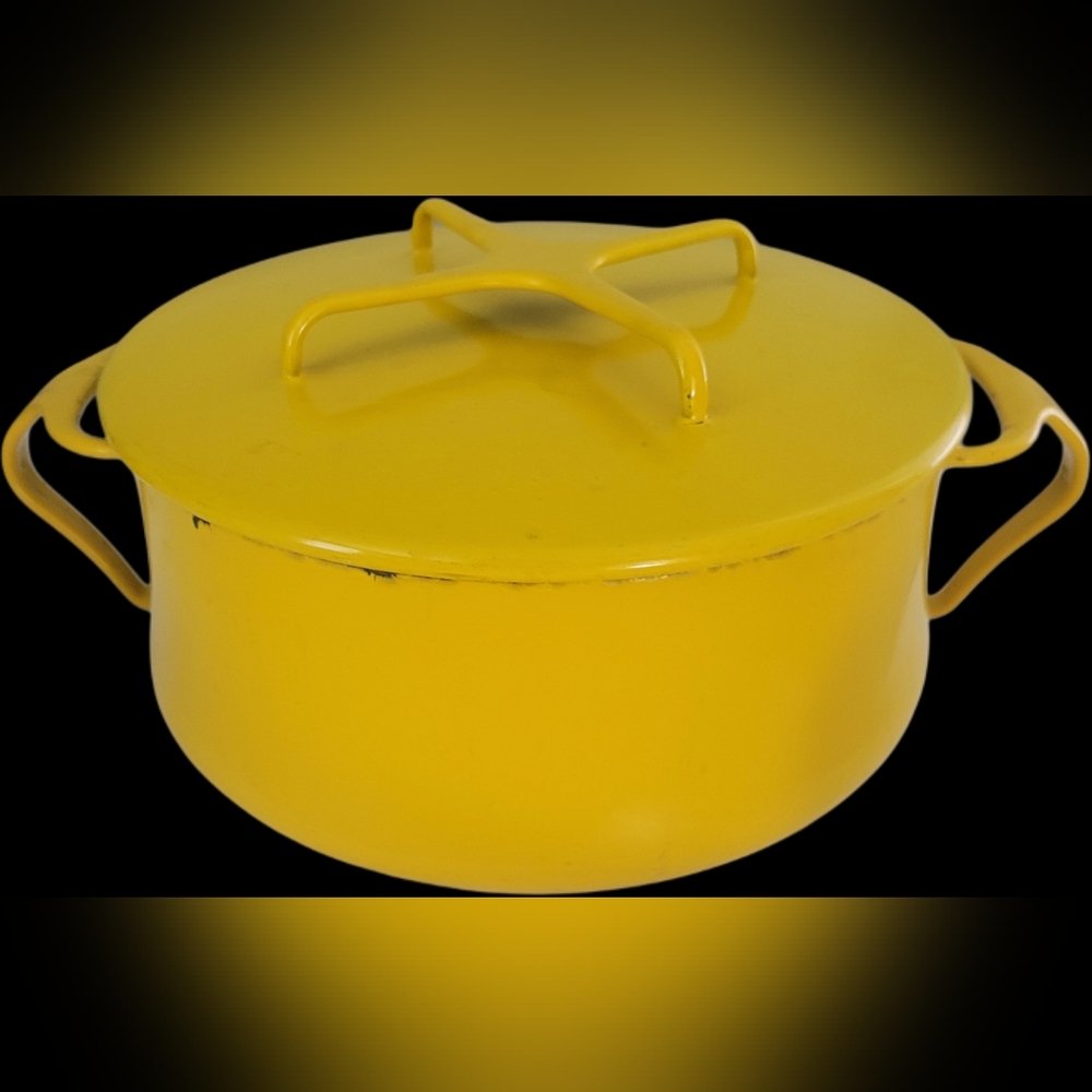 Vintage Dansk 3 qt dutch oven